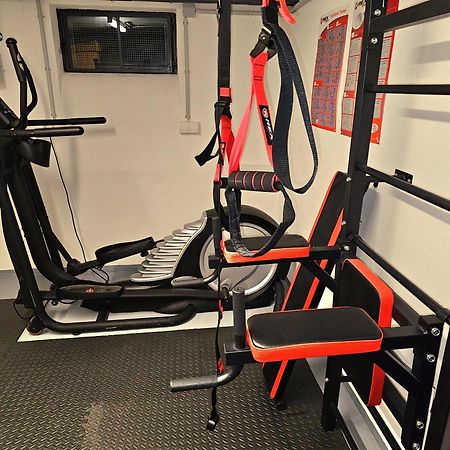 Zimmer Mit Charme Mond Norimberga Esterno foto